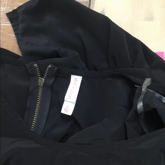 New Xhilaration black peplum top small - Picture 3 of 4
